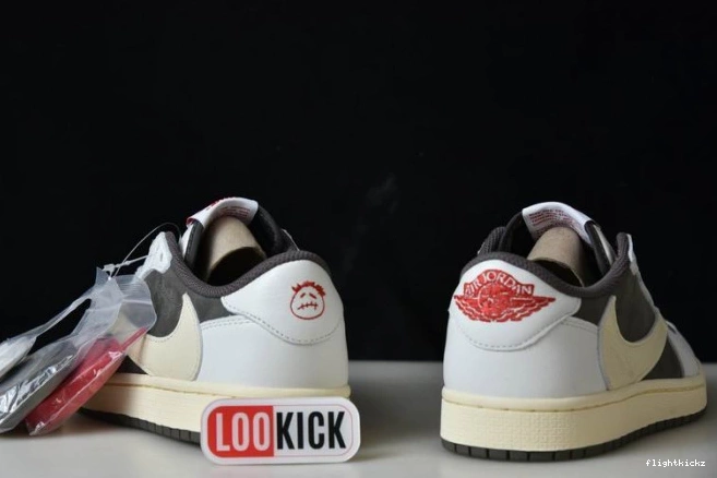 Travis Scott DM7866-162 1 Mocha Air Reverse x Jordan 1115